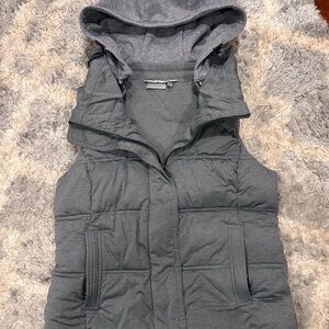 Athleta Gray Hooded Puffer Vest
